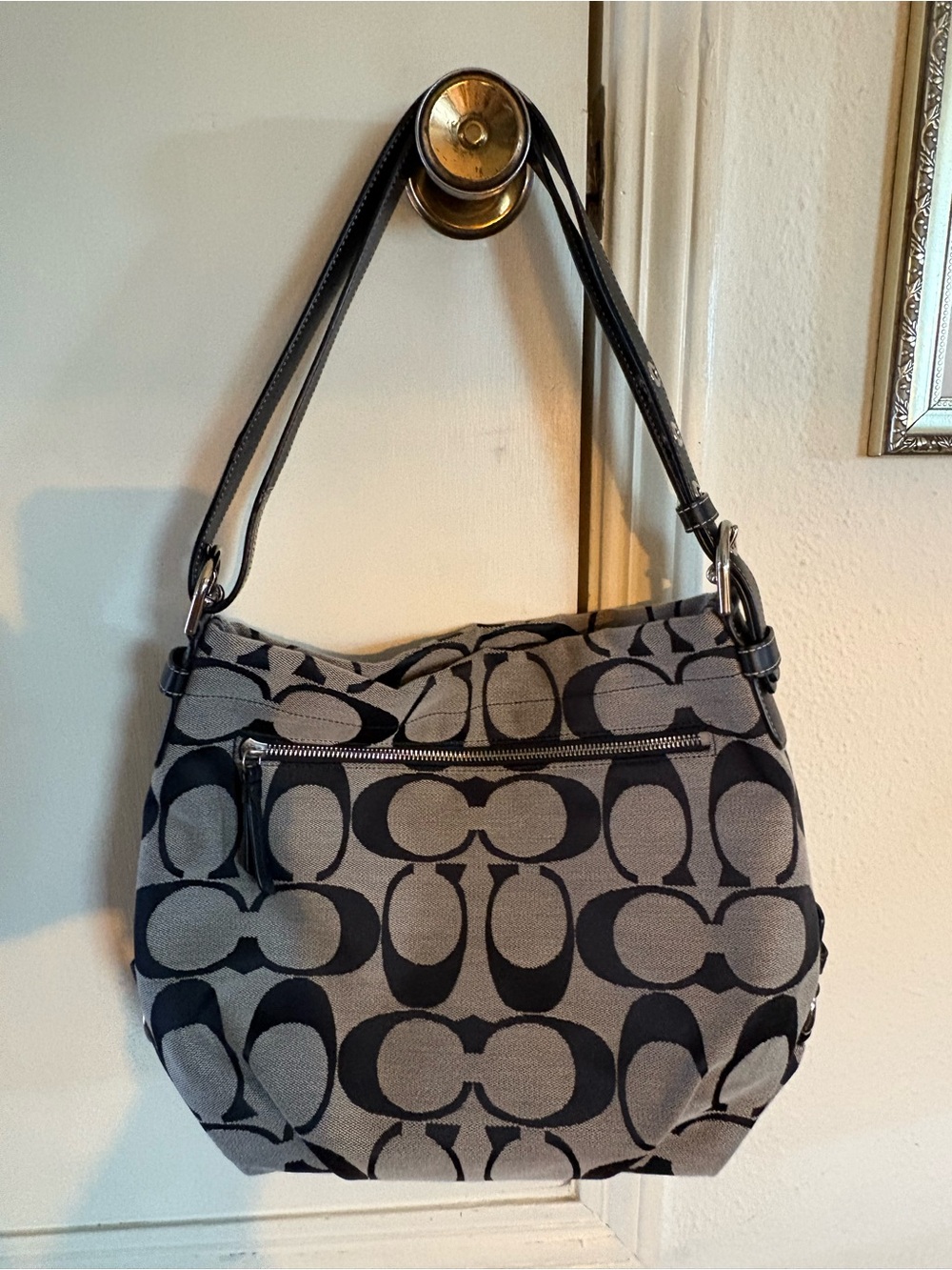 Coach Canvas Shoulder Bag in Black and Gray. Excellent Condition